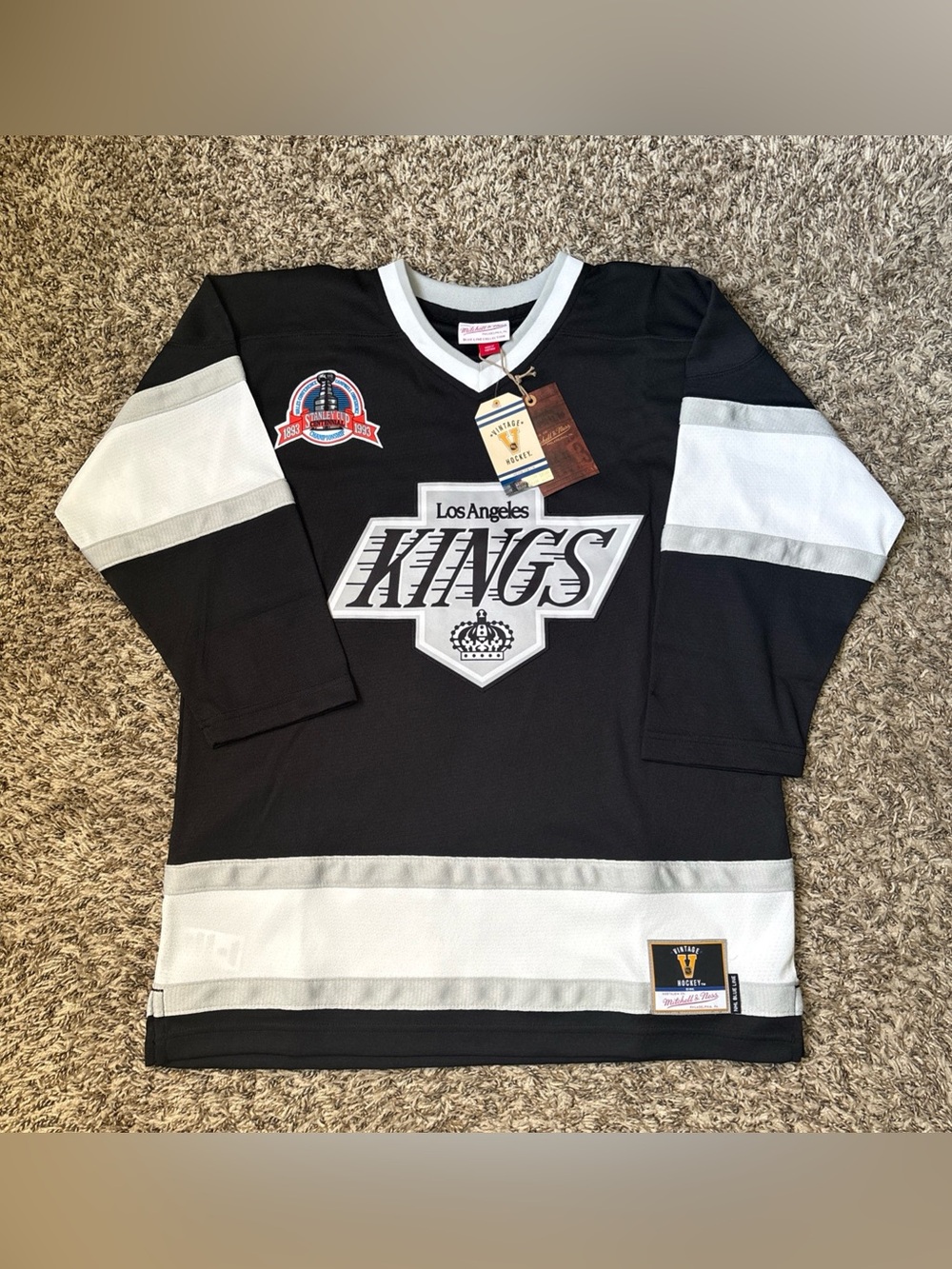 Mitchell & Ness® LA Kings 1993 Blue Line Collection Vintage Hockey Jersey  L/XL
